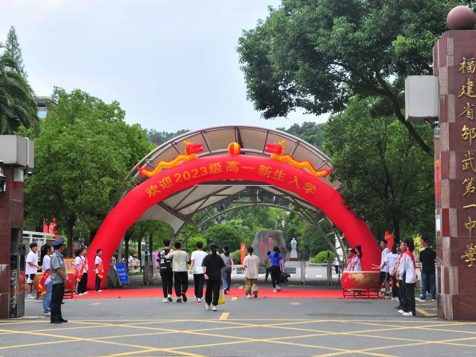 1692757772122640.jpg 640.jpg