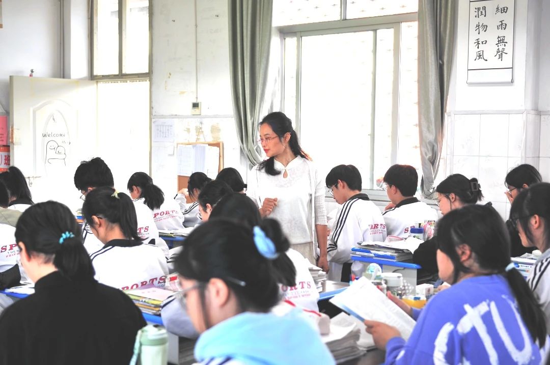 1698806755735197.jpg b4560c98d1527a271f2d1c7b819e4f91.jpg