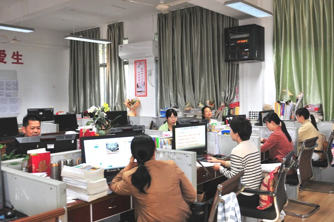 1698807006138329.jpg baf730d5f10a33757e01b11cad19f39a.jpg