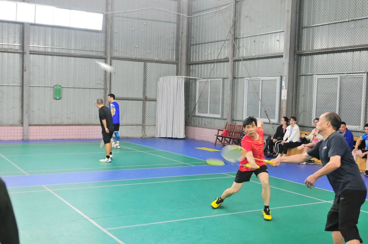 1698808134135679.jpg 3a889e2c83a55122c2e4d0dd025f4caf.jpg