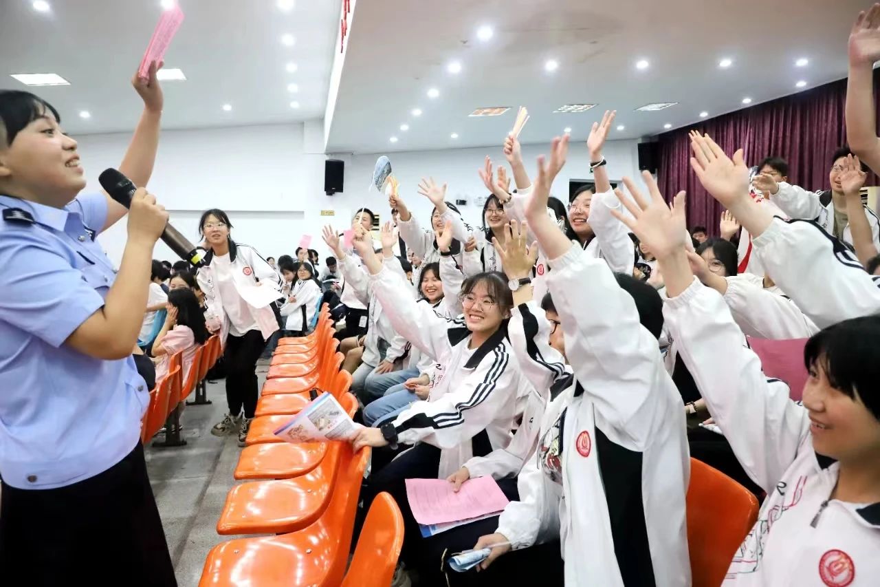 1720572658930002.jpg 3df60f3fb45c8486d969678d68b5fdab.jpg