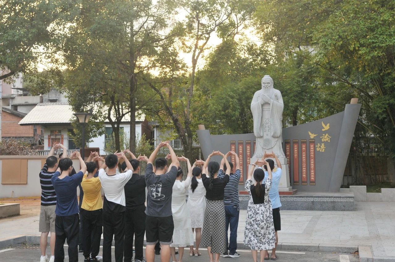 1726021372103521.jpg b23b3aa42d59e1874ae692752aa6d89f.jpg