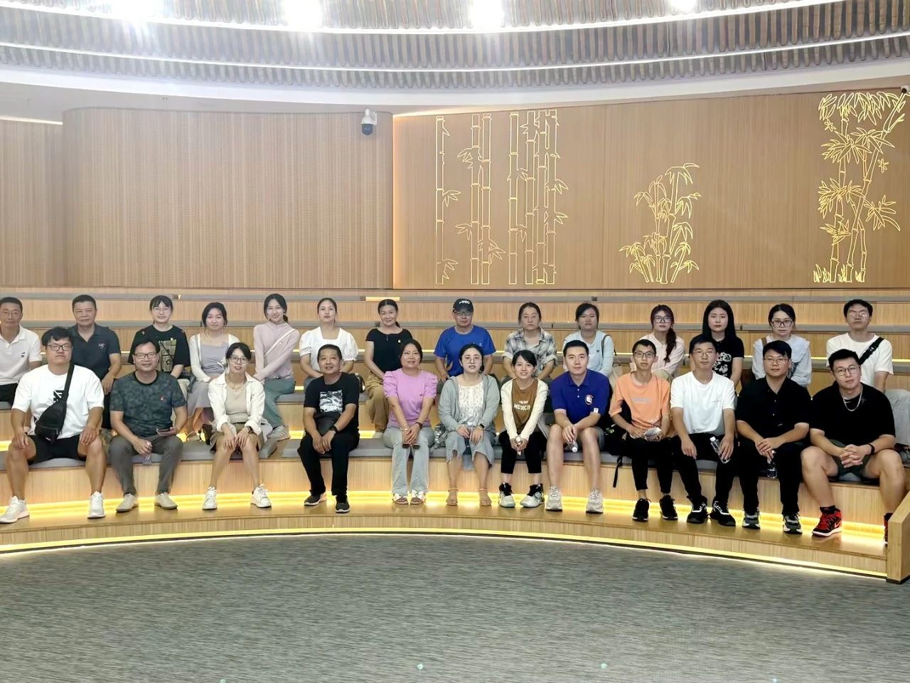 1726621462509625.jpg 573b6d4d85e61022f85091c0f007e56d.jpg