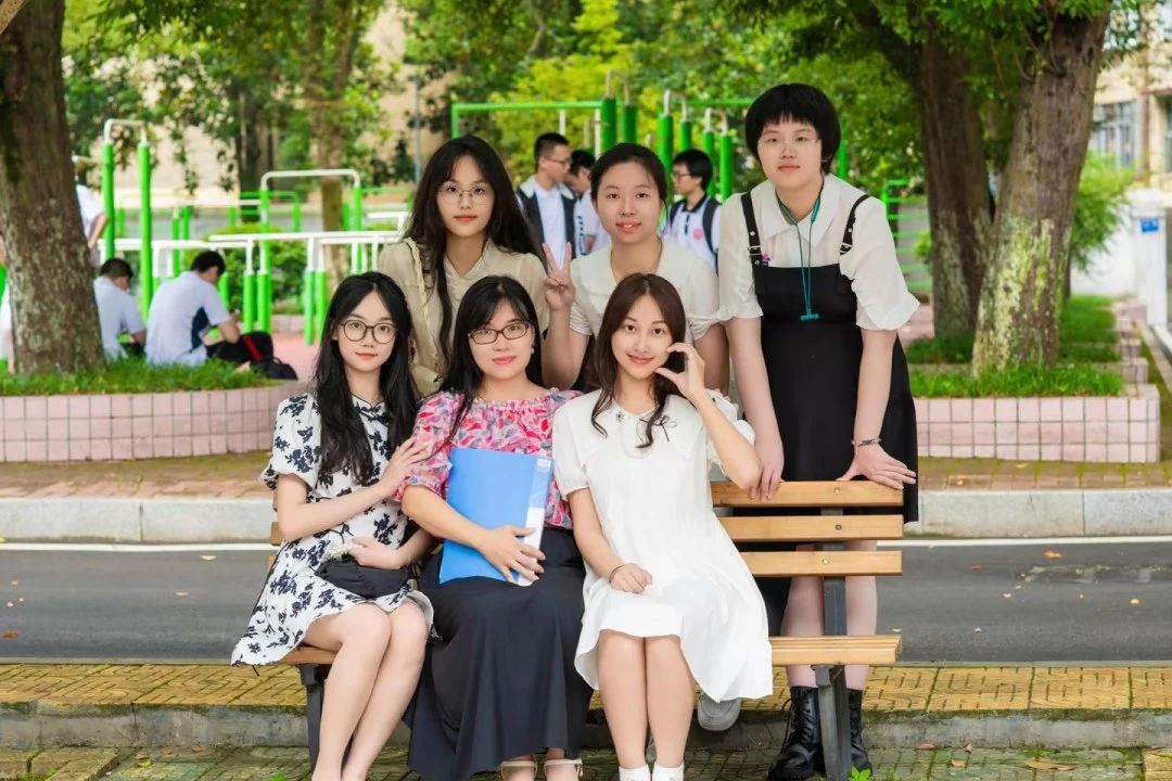 1726625197128613.jpg b189fa67f53f4824f4cd24d2db4de047.jpg